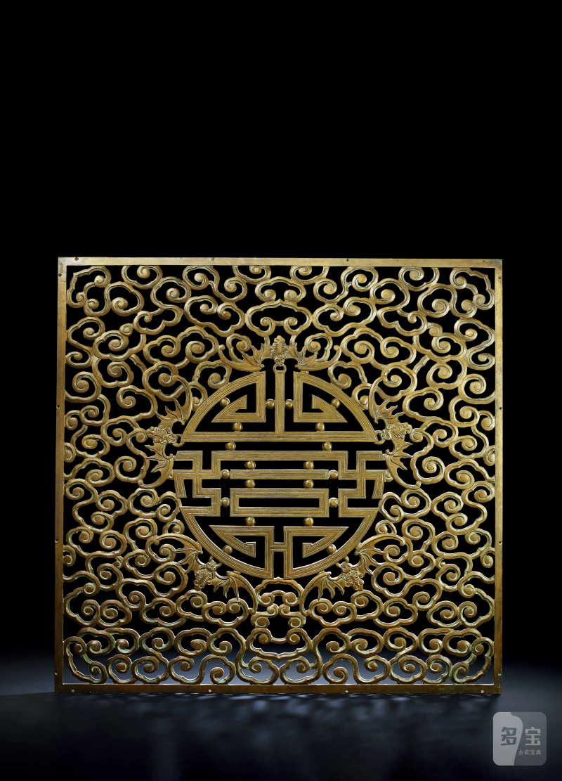 清乾隆蝠寿纹大铜窗